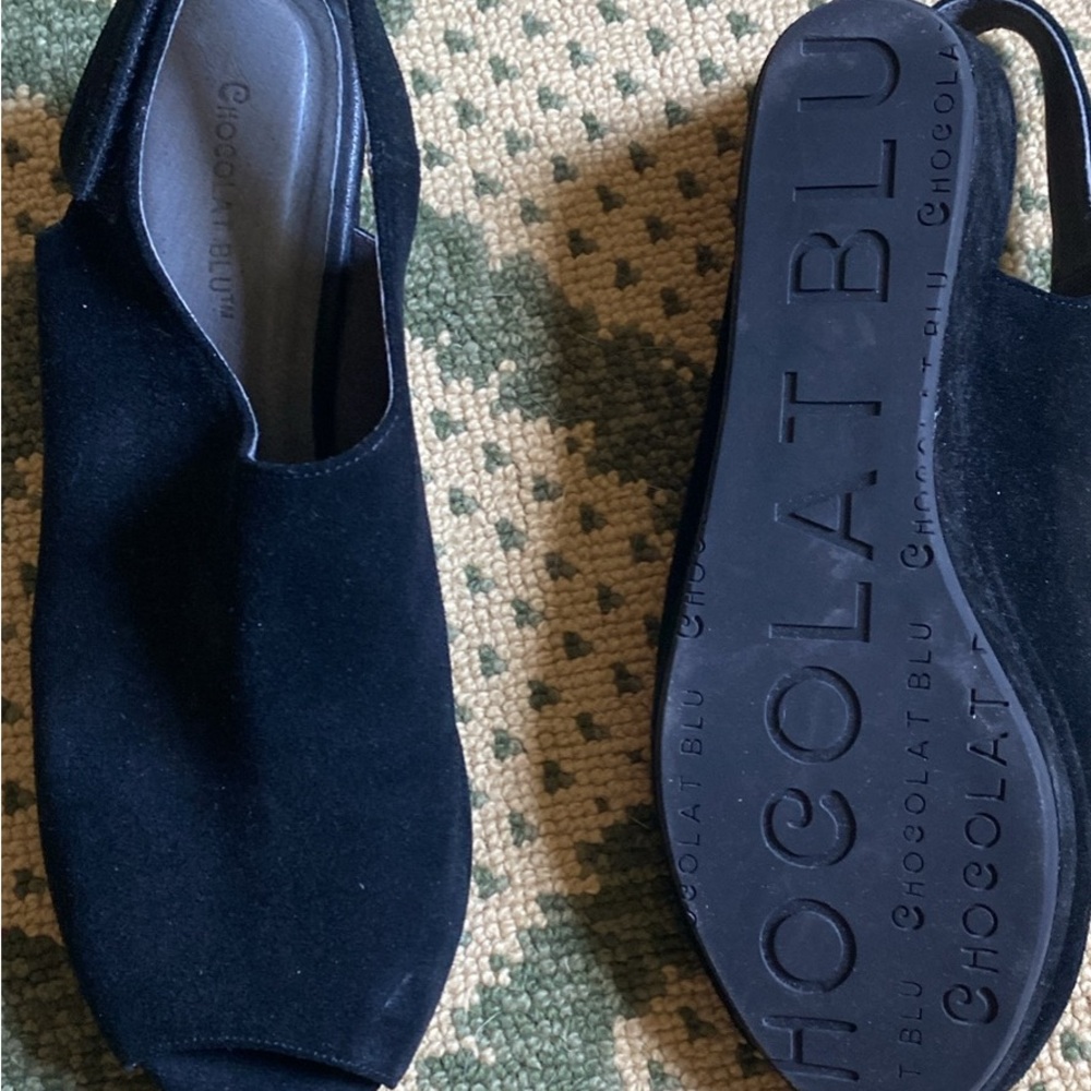 Chocolat Blu Black Mules Minimalist Slip-On Design